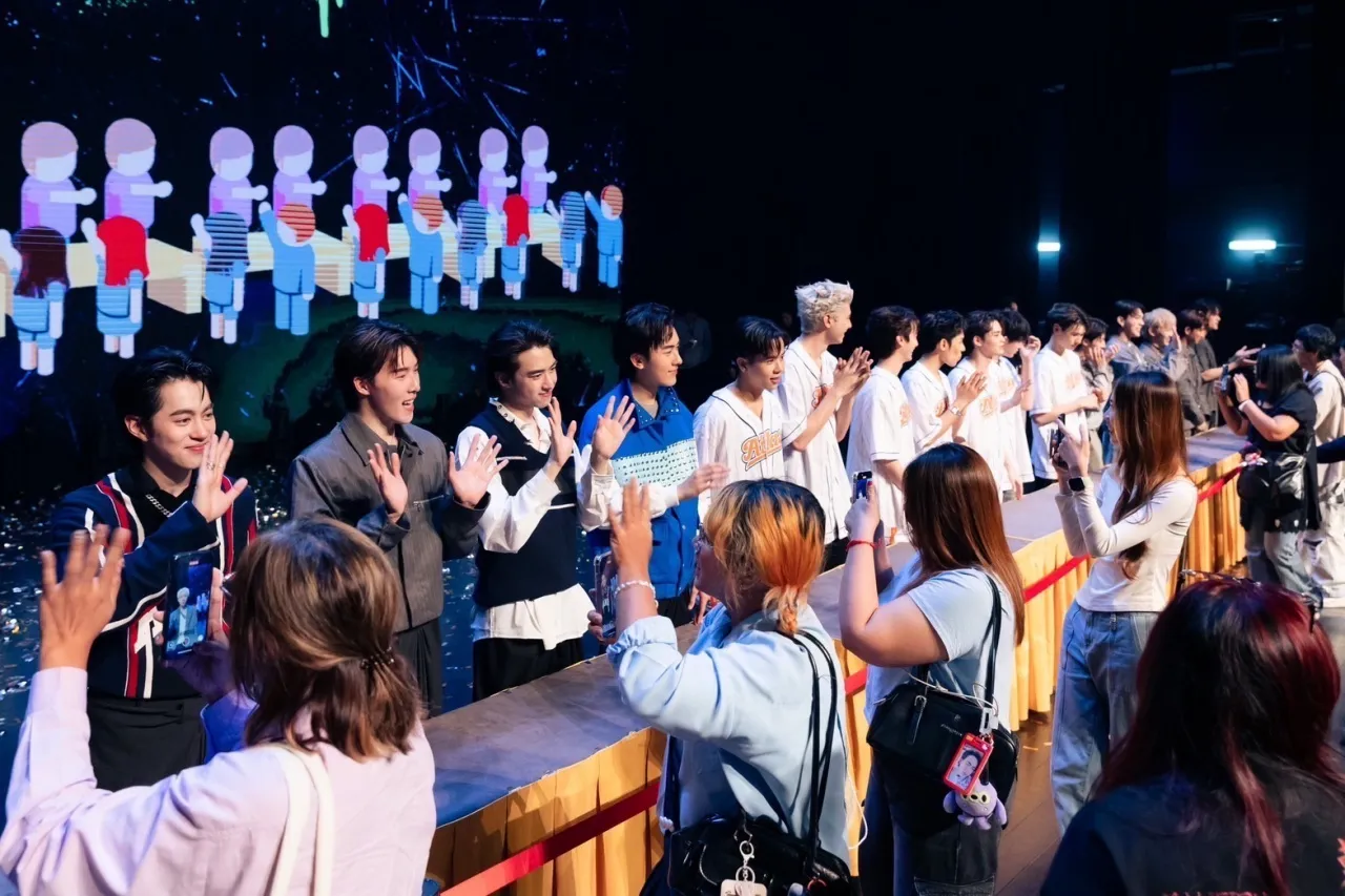 Hello Boysss บุกกัมพูชา เอเชียทัวร์ประเทศเเรกฟินทุกโมเมนต์ ฮอตจัดบัตร Sold Out ทุกที่นั่ง