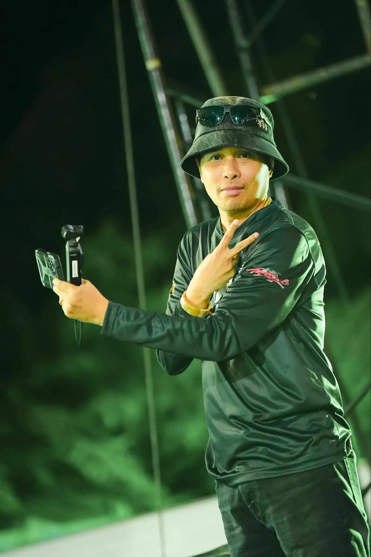 สรุปให้ดราม่าร้อน ประจักษ์ชัย-อาม ชุติมา-บอสณวัฒน์ โต้ตอบปม "ผู้สาวขาเลาะ"