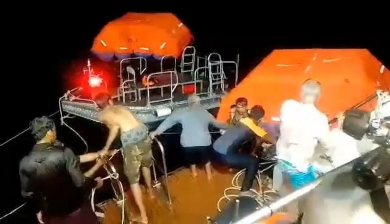 ไฟไหม้ระทึก