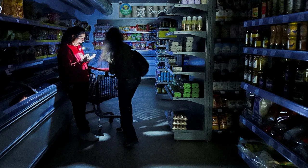 สเปน-โปรตุเกสไฟฟ้าดับ จนต้องประกาศภาวะฉุกเฉิน ล่าสุดกู้กลับมาได้แล้วบางส่วน