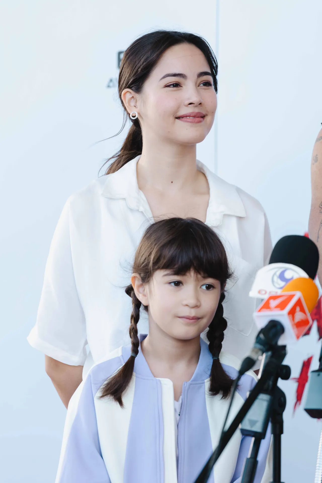 สุดปังหนังฮอลลีวูดเรื่องแรกของ ญาญ่า อุรัสยา กระแสดี เตรียมเดินพรมแดงคู่ วิลเลี่ยม โมสลีย์