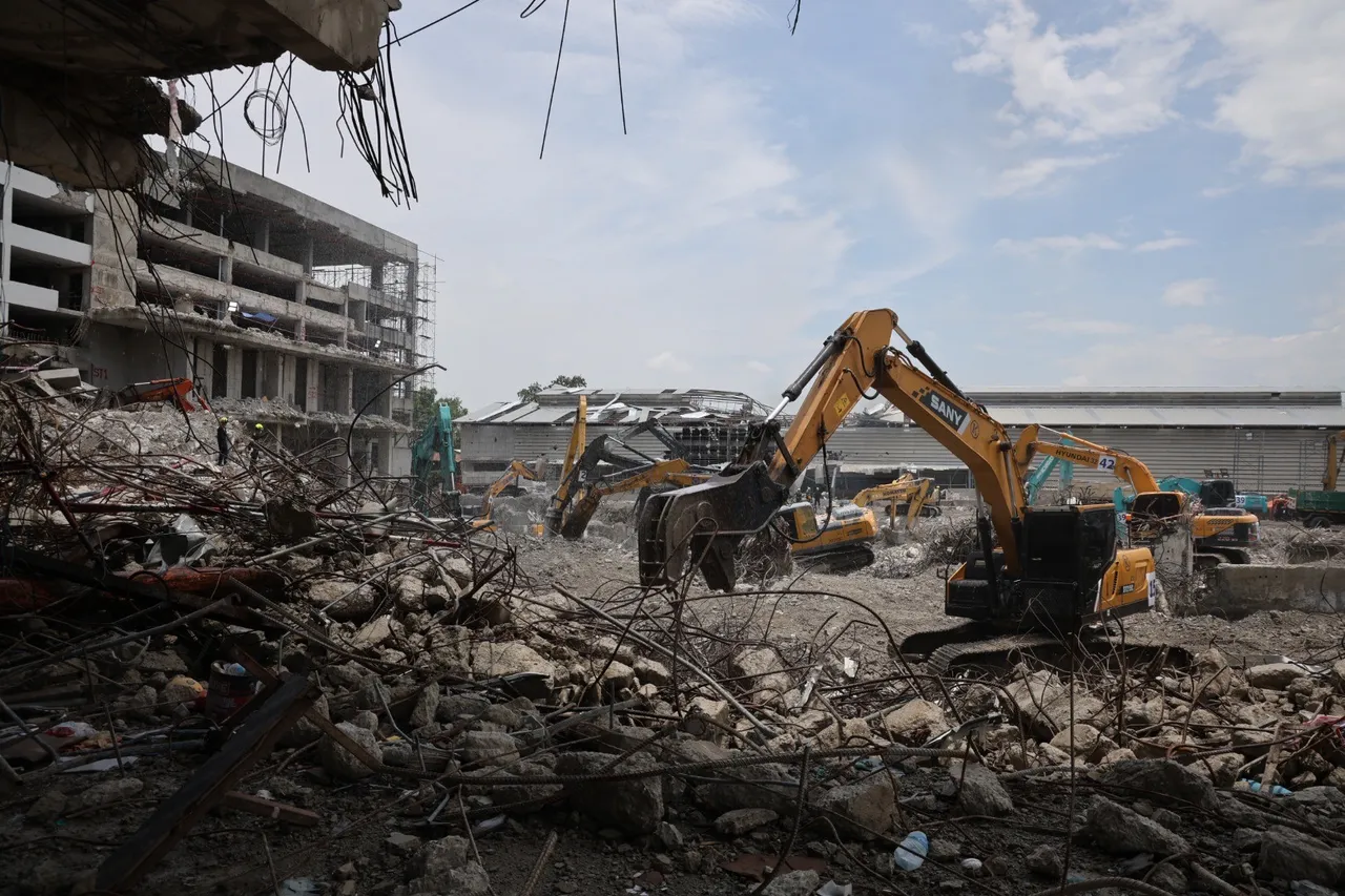 เปิดภาพรื้อถอน ตึก สตง.ถล่ม 90% คาด 3 วันเคลียร์พื้นที่จบ ยังไม่พบอีก 13 ร่าง