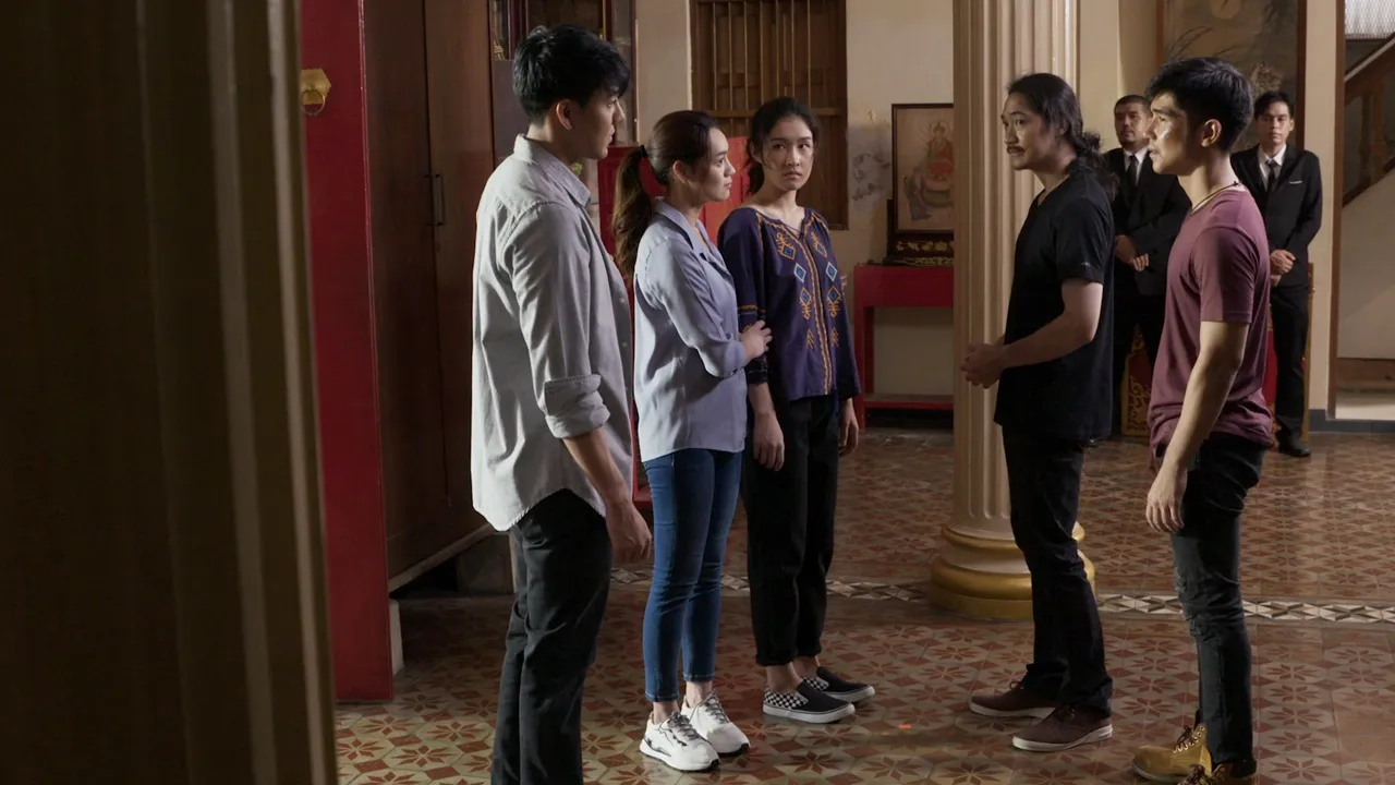 กระสุนสั่งตาย EP.15 เมื่ออากงฟื้นคืนชีพอีกครั้ง พิศาลถูกบุกจับยาไม่ทันตั้งตัว (คลิป)