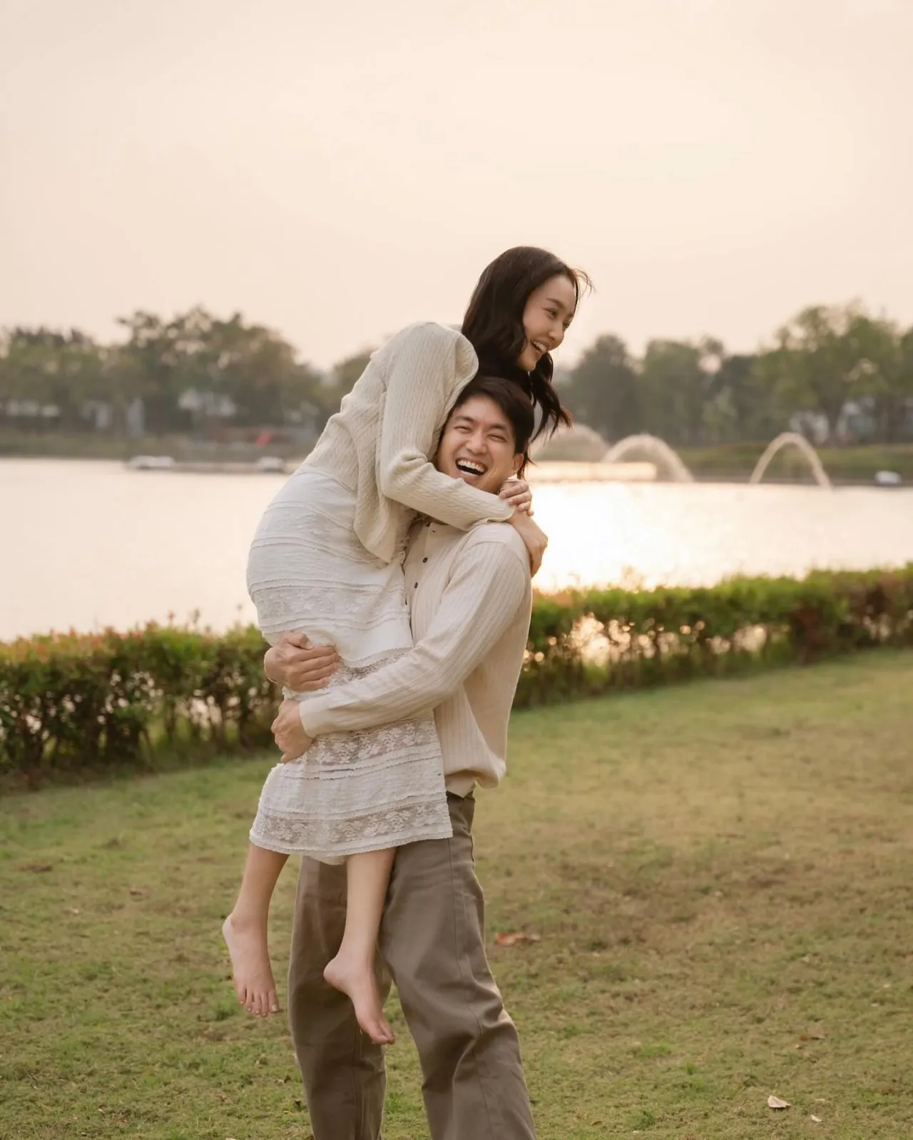 น้ำตาล พิจักขณา ถามตรงๆ มีโลก 2 ใบจริงเหรอ ไผ่ พาทิศ ยืนยันมีแค่แฟนคนเดียว