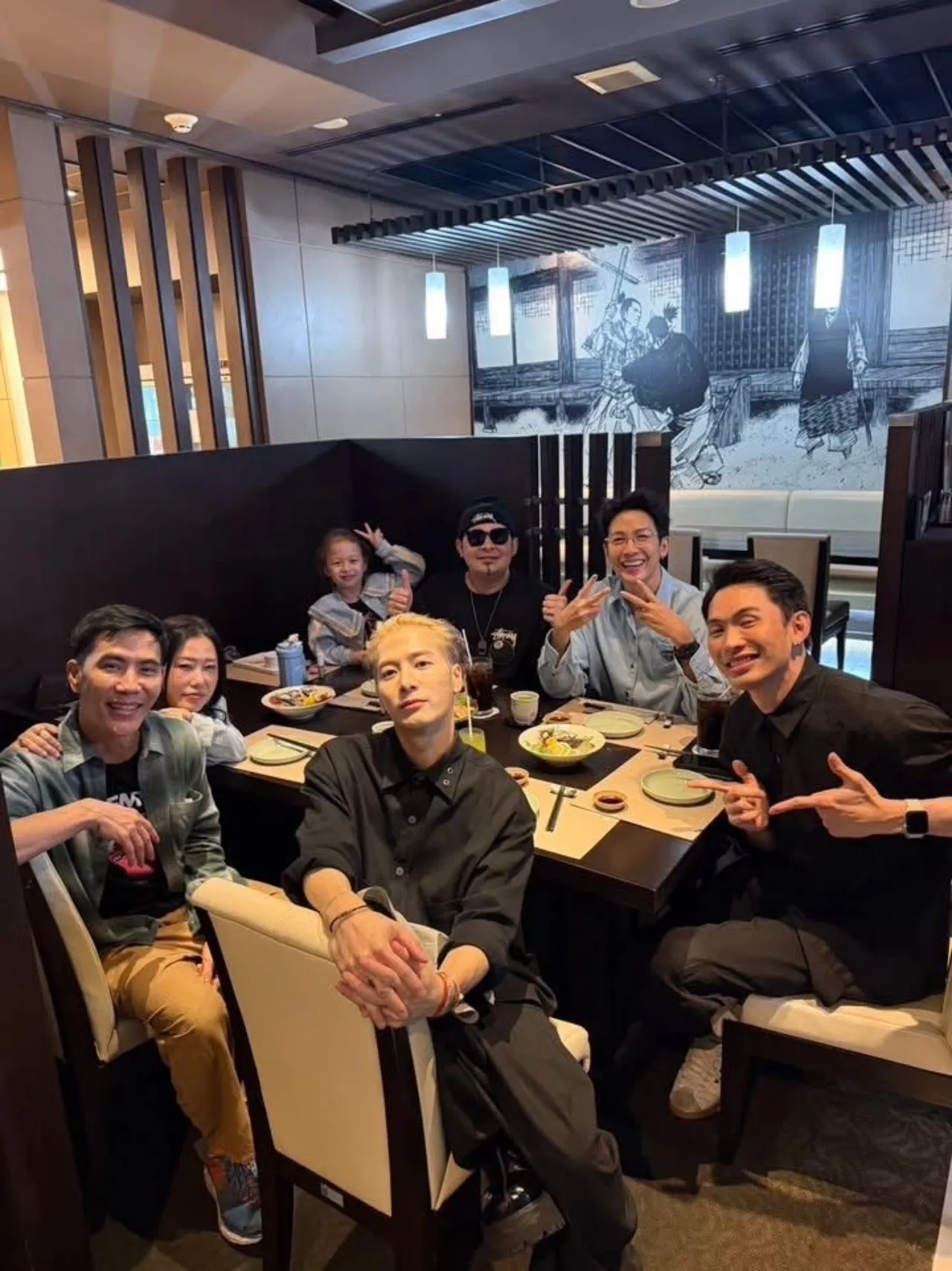 ดีเจเฟี้ยต เล่าความน่ารักของ แจ็คสัน หวัง หลังไปทำงานที่ตึก GMM แกรมมี่