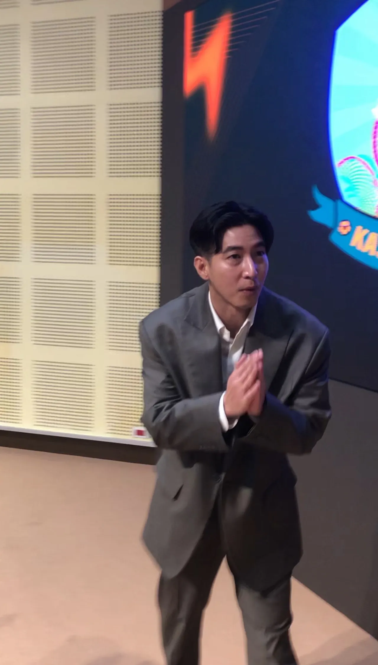7 เดือนที่ ”โตโน่“ เปลี่ยนไป จากวันอ้อนสื่อ สู่วันที่ไม่เหลียวมอง