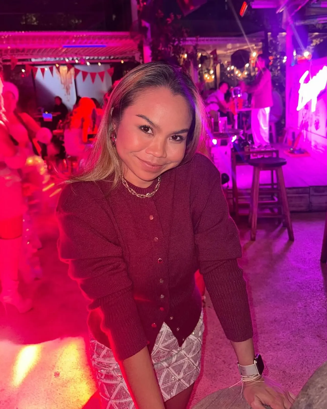 มิน รตวรรณ หรือ ไข่ตุ้ม ทองเนื้อเก้า เผยข่าวดีตั้งท้องกับแฟนหนุ่มฝรั่ง