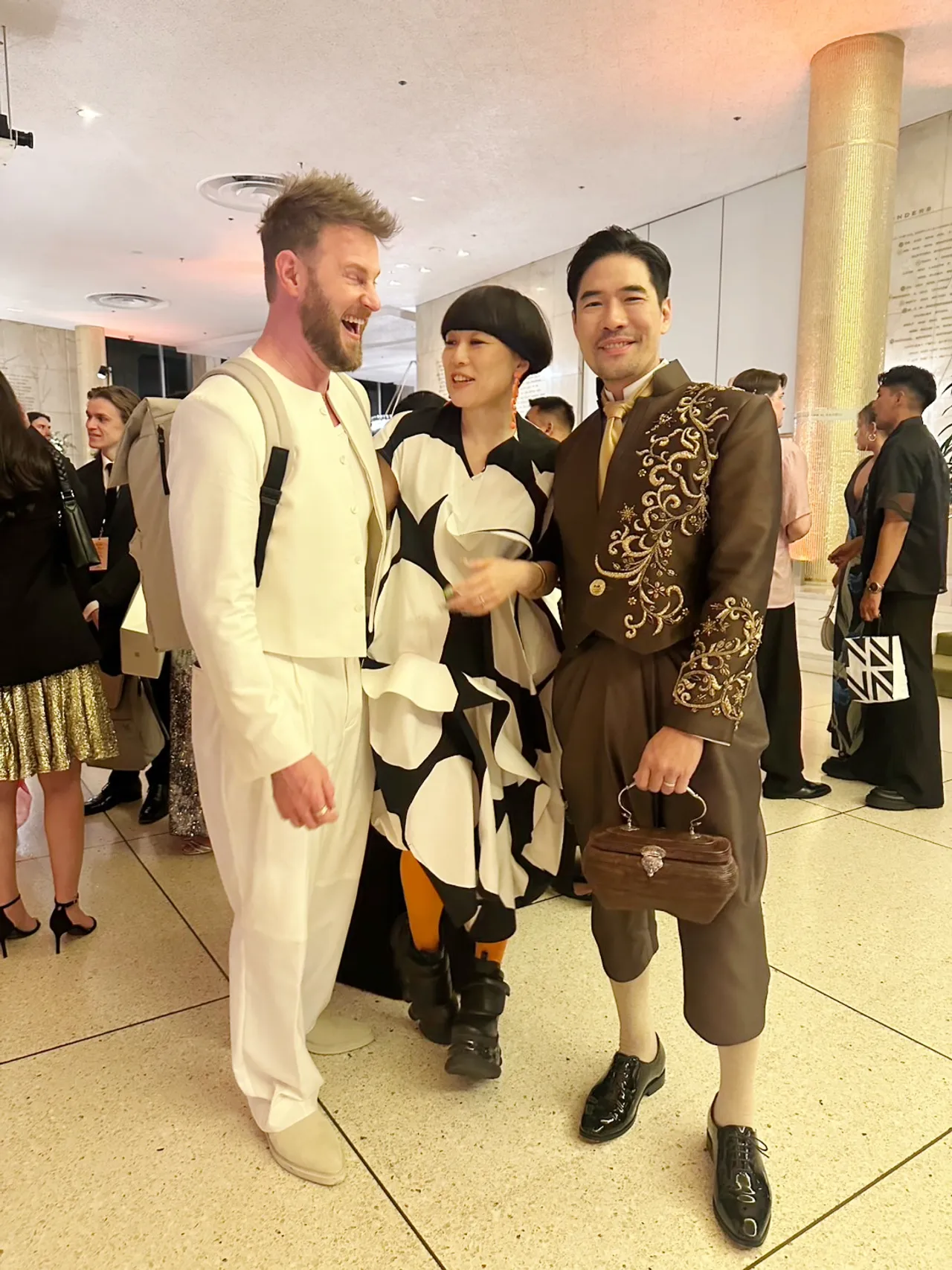 วู้ดดี้ ภูมิใจ! เดินพรมทองในชุดไทยร่วมงาน Gold Gala 2025 เวทีเอเชียระดับโลก