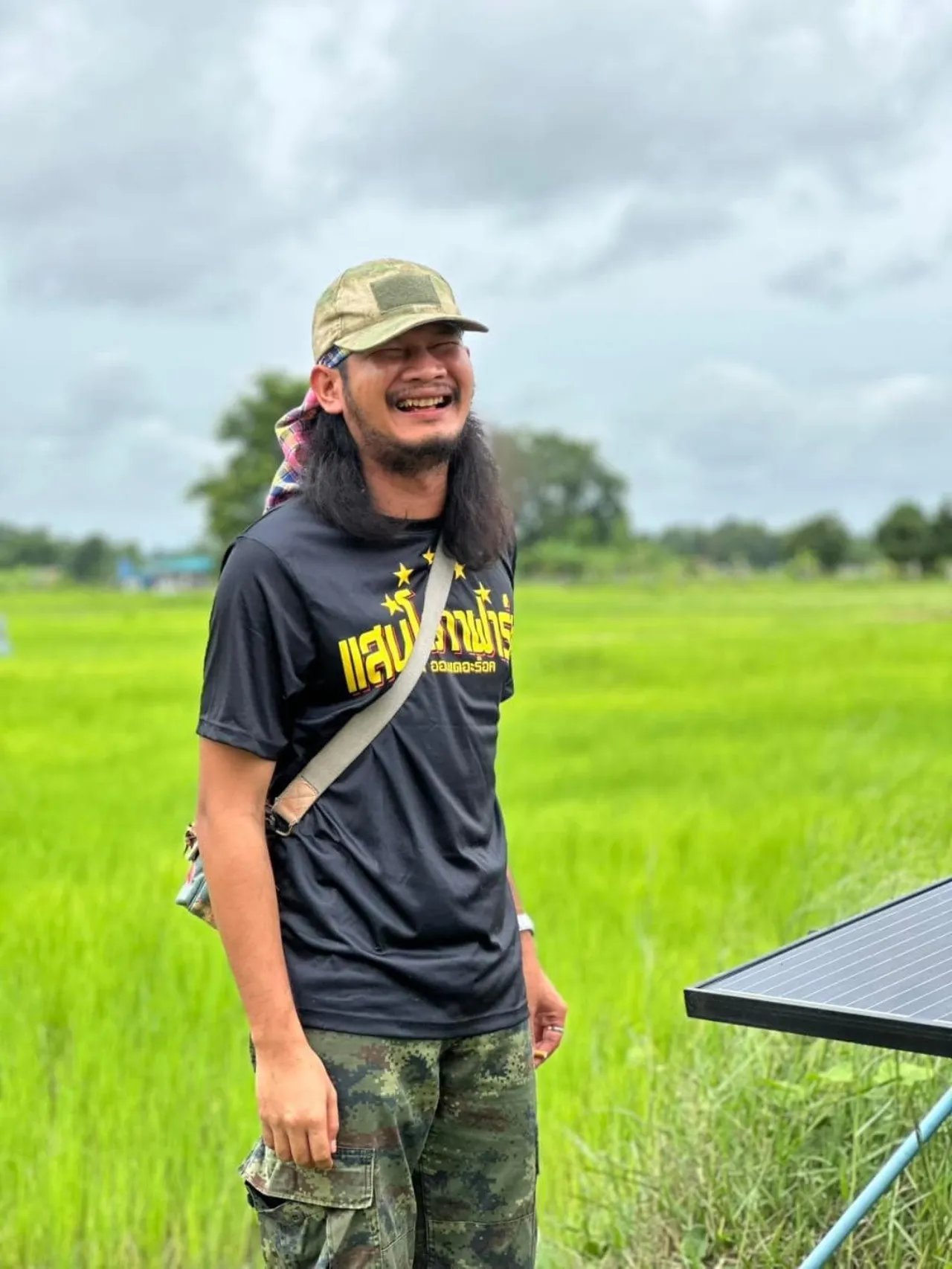 เปิดประวัติ ด้งเด้ง หรือ จ่าลอด พระเอกจักรวาลไทบ้าน ผู้มีทรงผมเป็นเอกลักษณ์