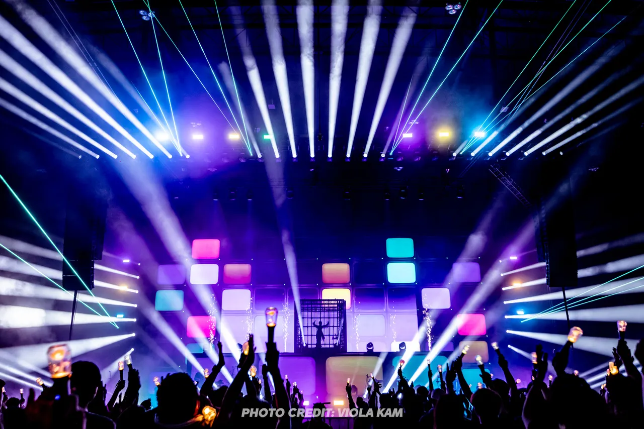 Ado ใส่สุดทุกเพอร์ฟอร์ม สร้างความประทับใจแฟนคลับคอมพลีตทุกโมเมนต์