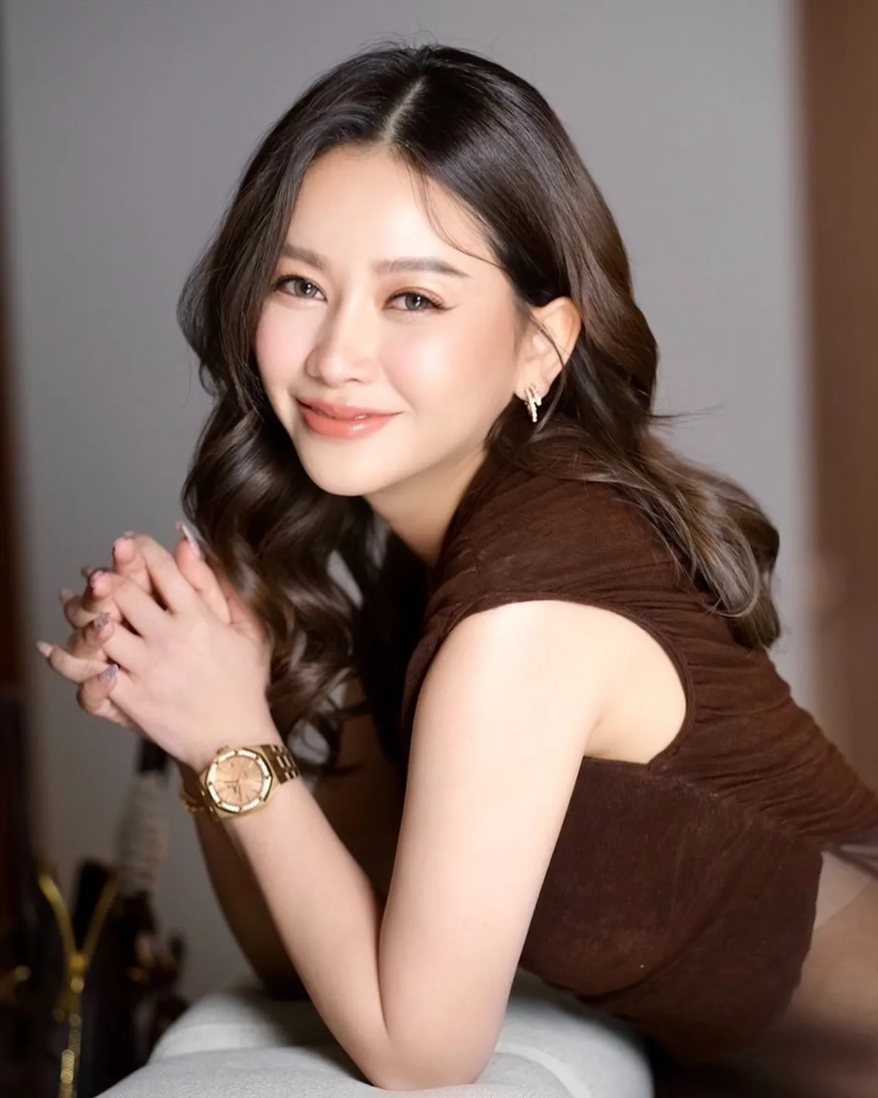 เพจดังเม้าท์หนุ่มที่ มดดำ สงสัยเป็นกิ๊ก เมย์ วาสนา คือพระเอกดาวรุ่งหล่อเซอร์