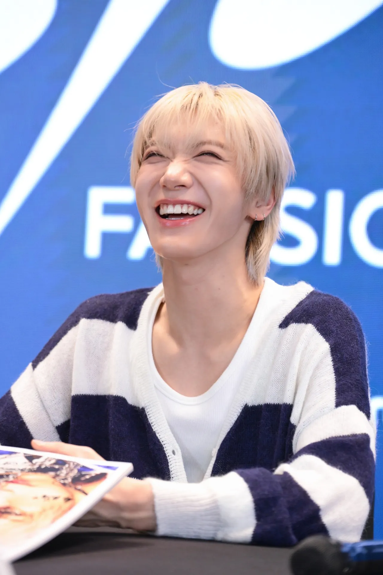 TEN สร้างรอยยิ้มให้กับแฟนคลับชาวไทยแบบเต็มสิบ ในกิจกรรมแจกลายเซ็นสุดเอ็กซ์คลูซีฟ