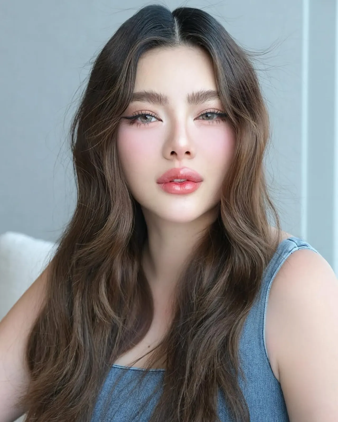 ดิว อริสรา โพสต์ขอบคุณ กุ๊บกิ๊บ-พี่ไผ่-พี่หวานเจี๊ยบ ส่งพวงหรีดร่วมอาลัยคุณพ่อวิชิต