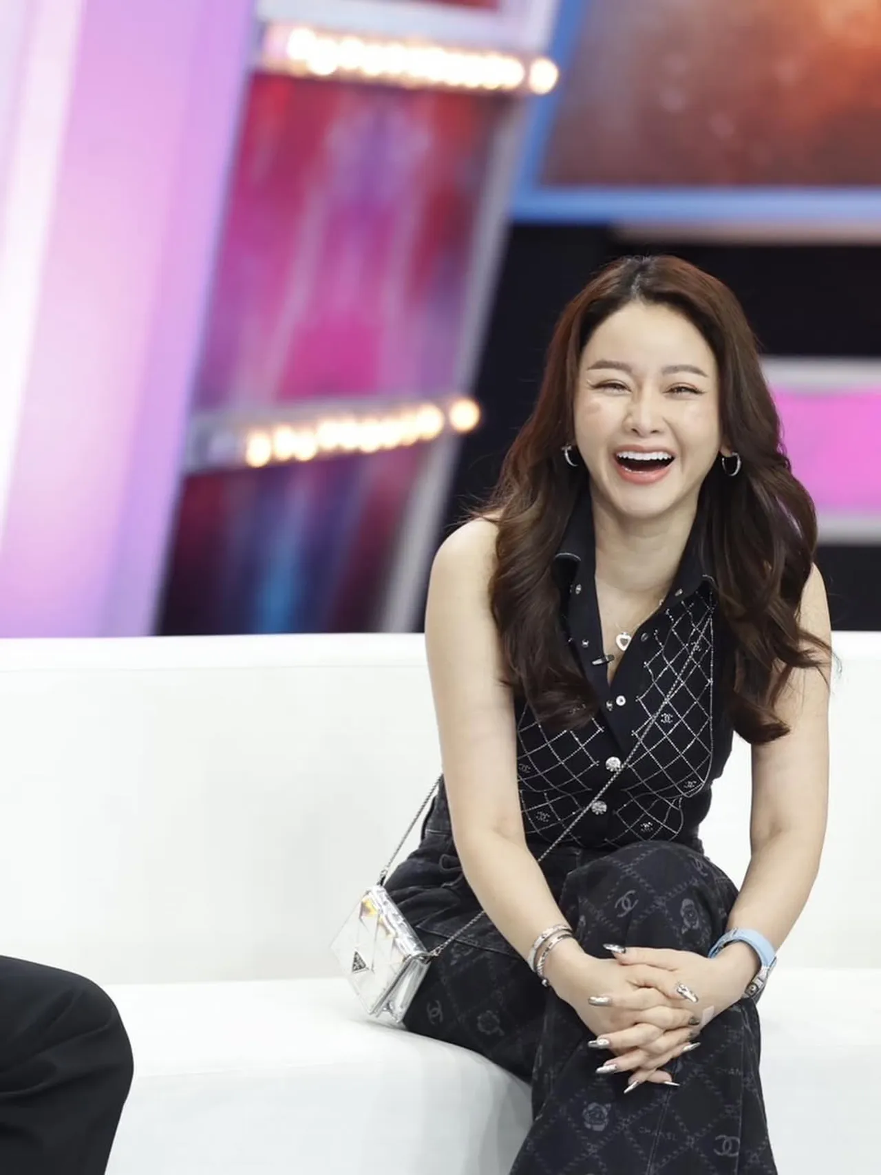 เมย์ วาสนา แจง ฮอต ไม่ได้จีบ หนิง เผย จิน เคยโทรคุยเรื่อง คะน้า-ไฮโซเก๊ (คลิป)