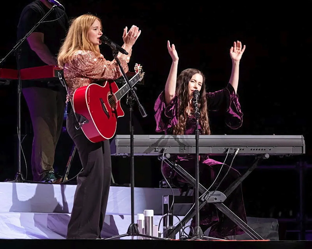 2 สาวดูโอ "M2M" คืนเวทีในรอบ 23 ปี เสิร์ฟครบทุกความประทับใจ