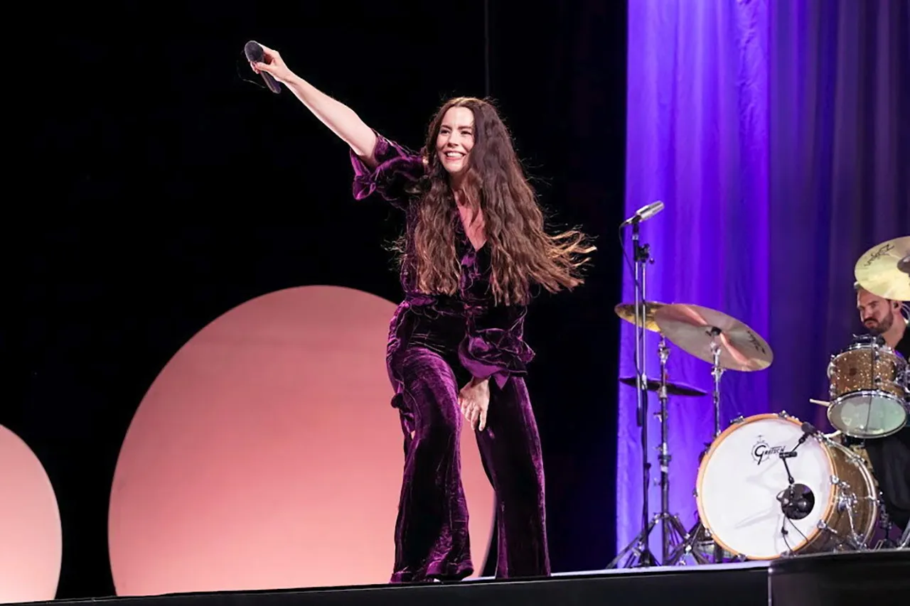 2 สาวดูโอ "M2M" คืนเวทีในรอบ 23 ปี เสิร์ฟครบทุกความประทับใจ