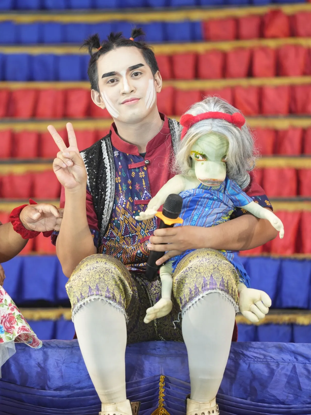 สุดเศร้าหมอลำดัง สไปร์ท ธณัชพงศ์ ประถมบันเทิงศิลป์ เสียชีวิตจากไฟช็อต