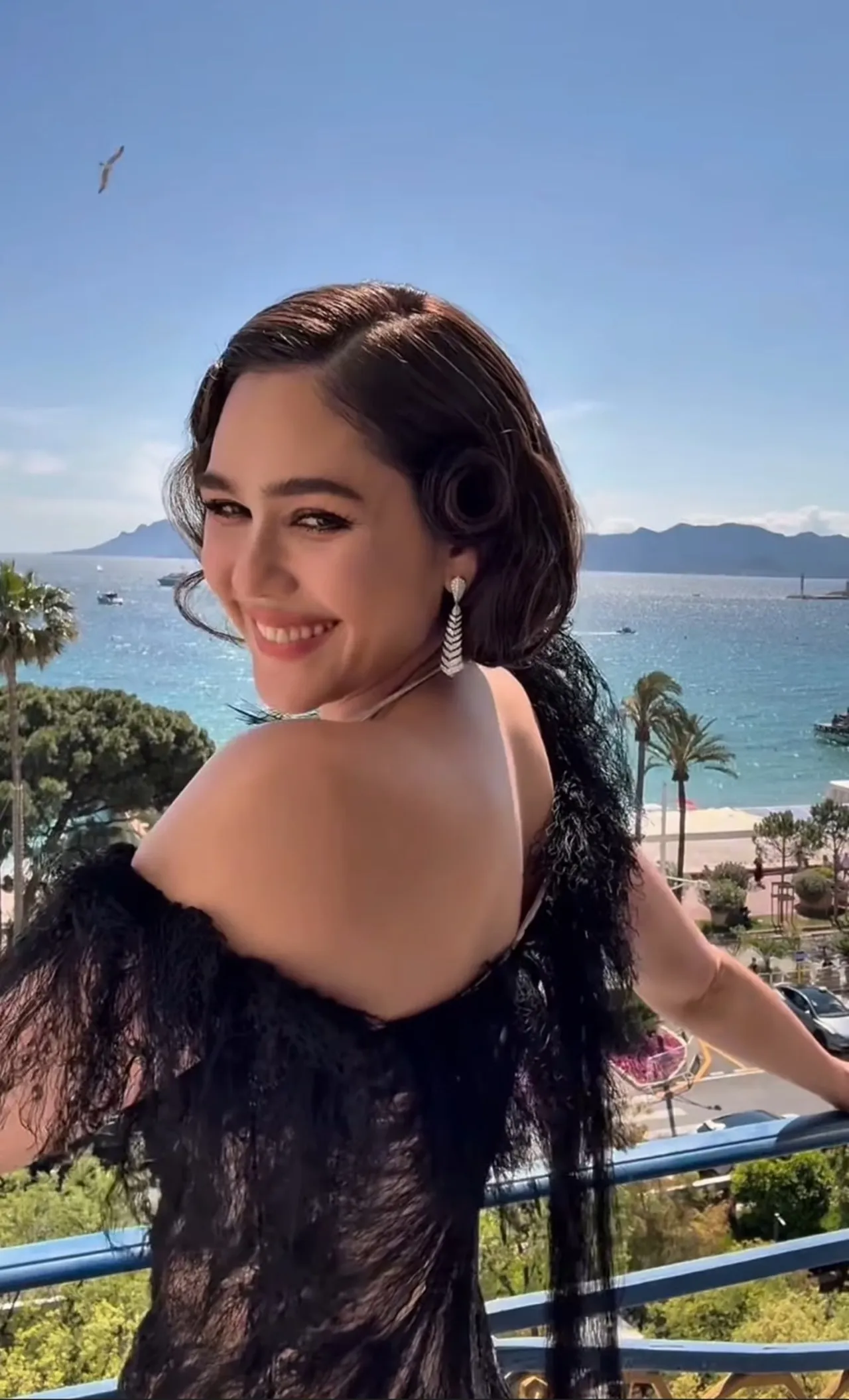 ชมพู่ อารยา เสิร์ฟลุควันที่ 2 พรมแดงคานส์ 2025 สวยฉ่ำสมมงควีนออฟคานส์