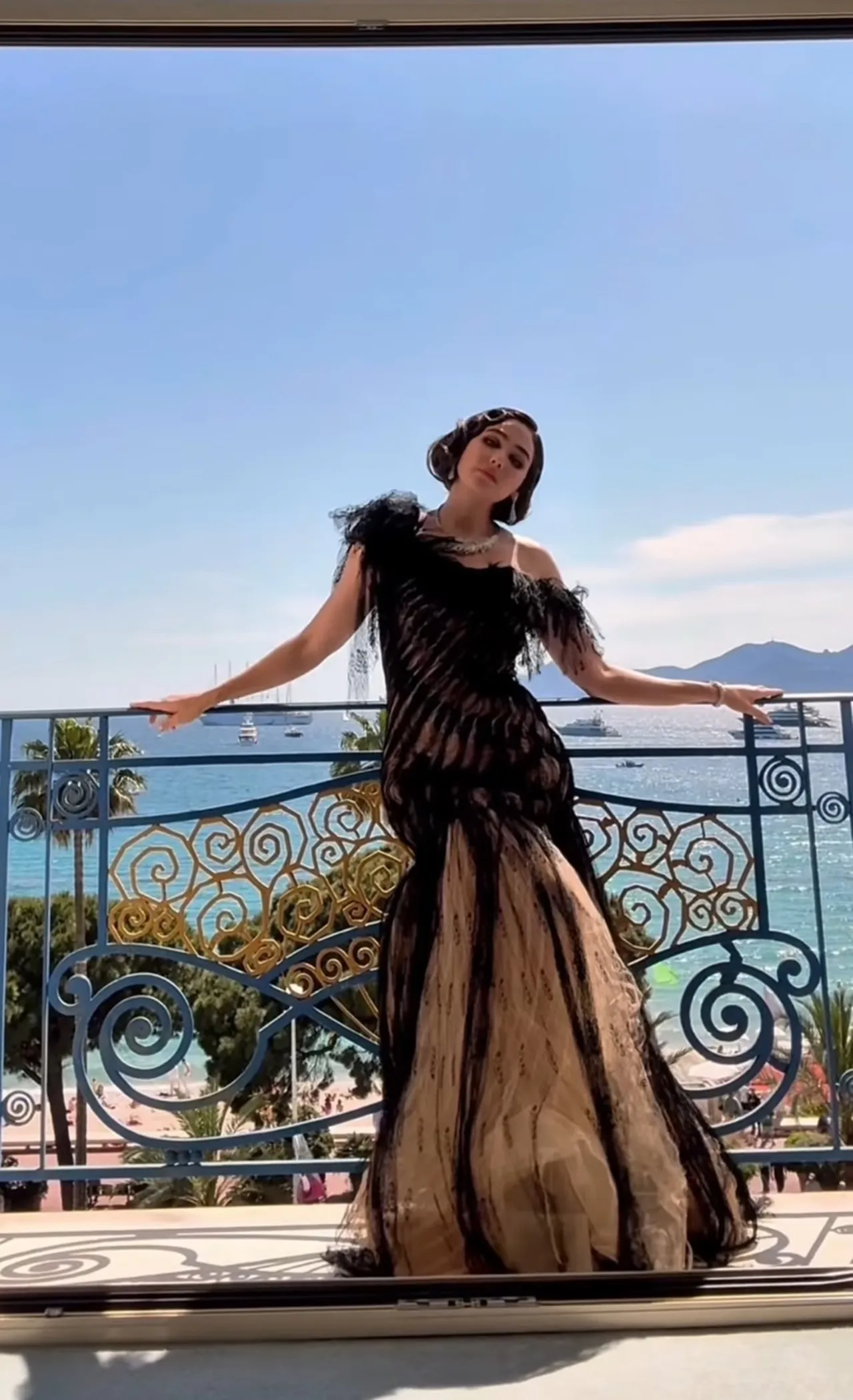 ชมพู่ อารยา เสิร์ฟลุควันที่ 2 พรมแดงคานส์ 2025 สวยฉ่ำสมมงควีนออฟคานส์