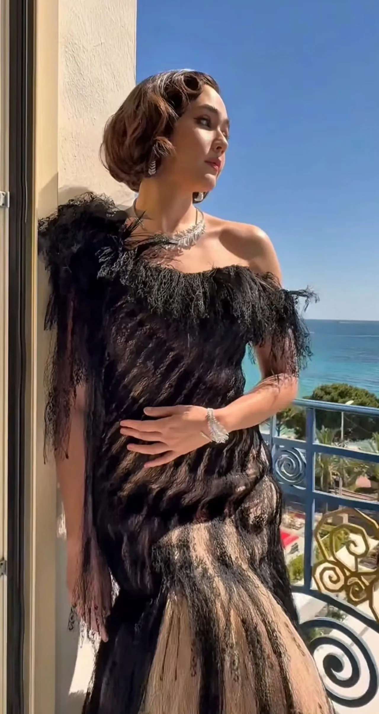 ชมพู่ อารยา เสิร์ฟลุควันที่ 2 พรมแดงคานส์ 2025 สวยฉ่ำสมมงควีนออฟคานส์