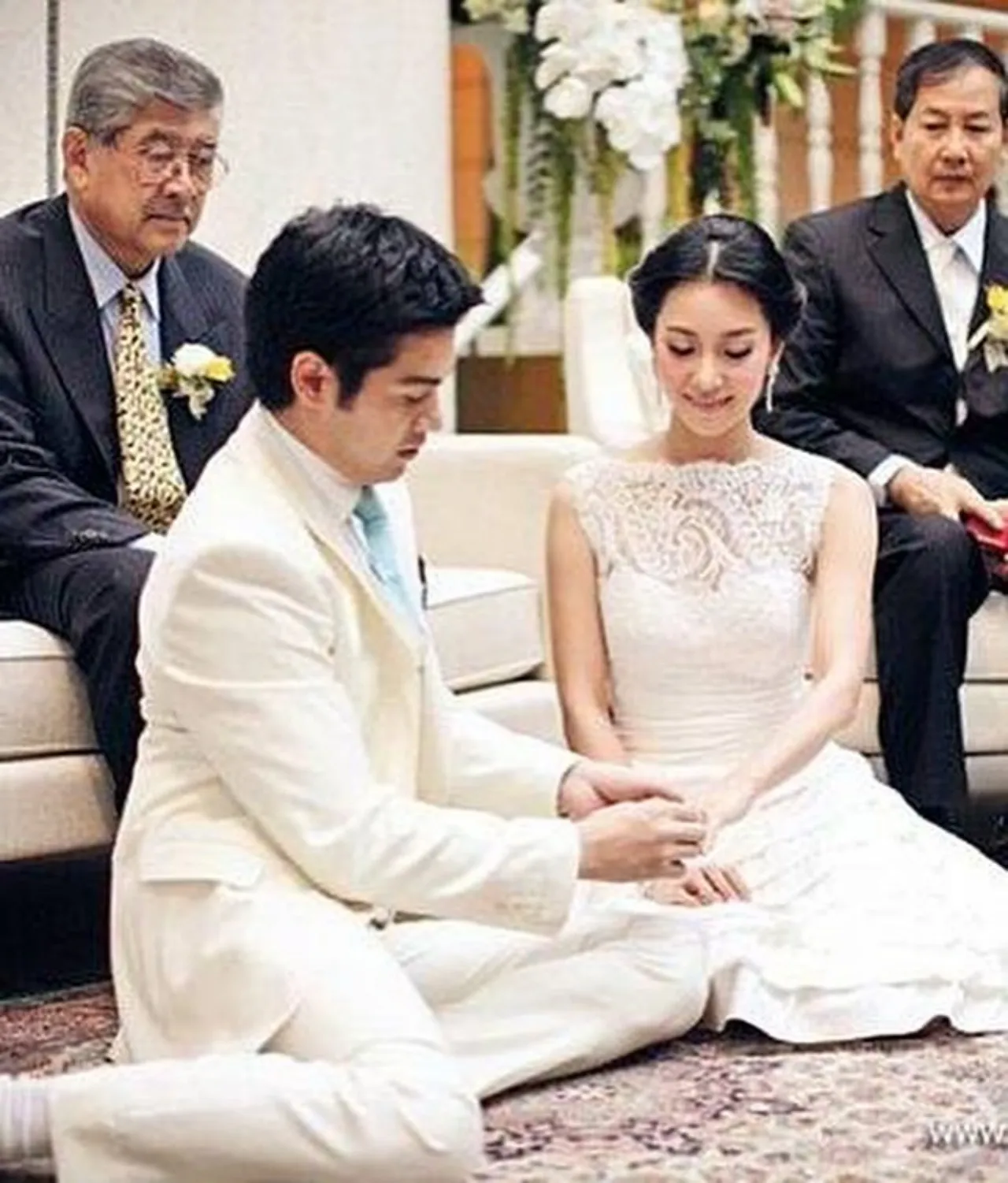 ต๊อด ปิติ เปิดโมเมนต์หวานที่ไม่ค่อยได้เห็นบ่อยๆ ในวันครบรอบแต่งงาน 15 ปีกับ นุ่น วรนุช