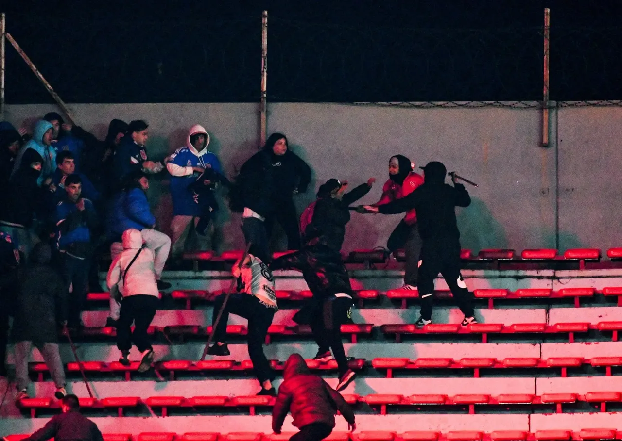 ปะทะเดือดแฟนบอลอาร์เจนตินา-ชิลี ศึกโคปา ซูดาเมริกานา บาดเจ็บกว่า 20 จับกุมเกินร้อย