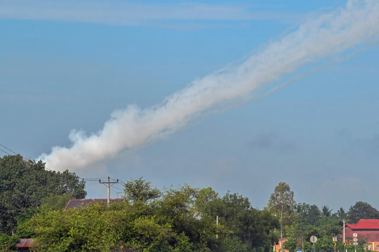 กัมพูชาสั่งเปลี่ยนเส้นทางเครื่องบินบินต่ำ ปิดรร. 260 แห่ง เพื่อความปลอดภัย