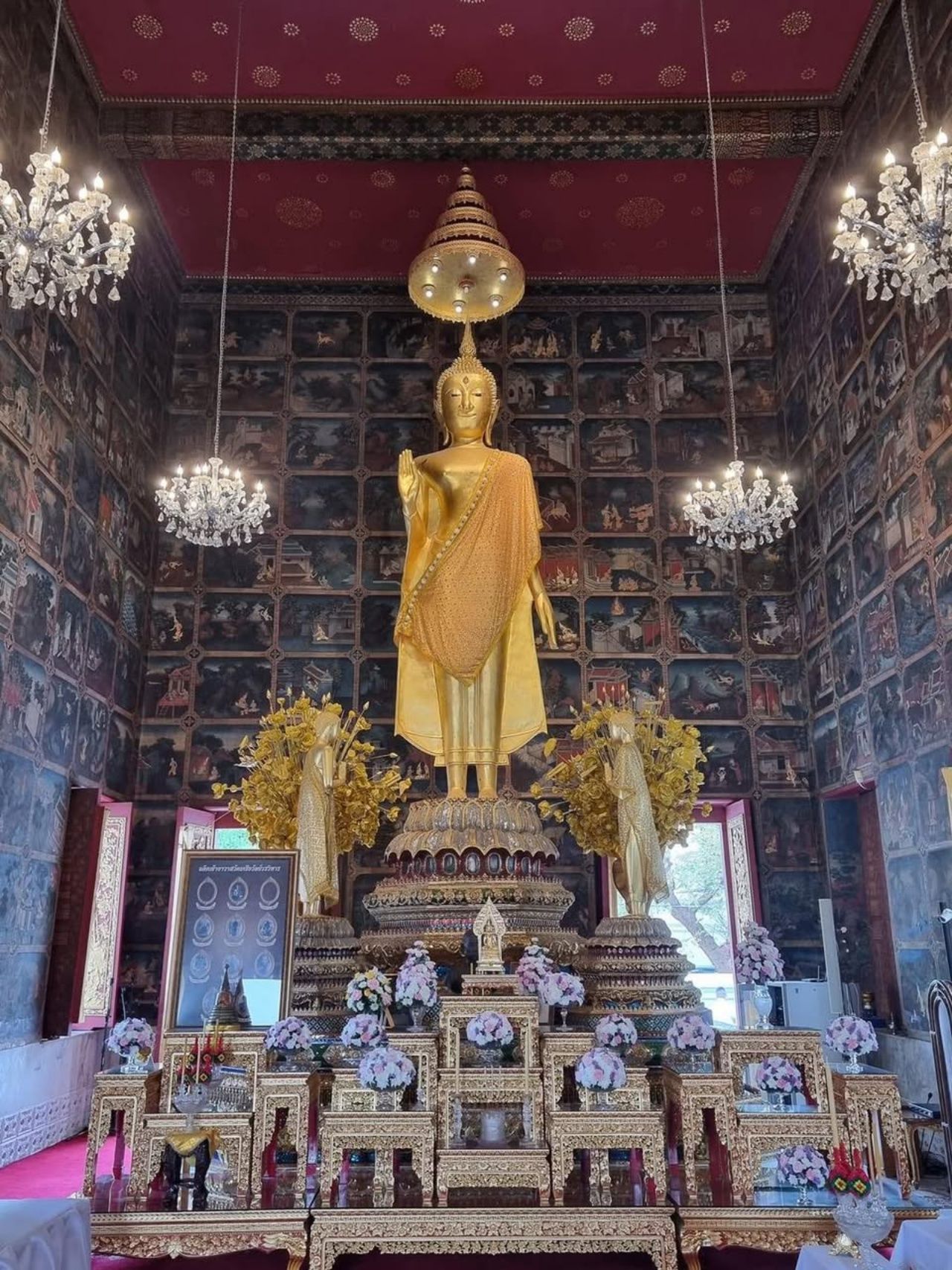 ภาพจากเฟซบุ๊ก : วัดเครือวัลย์ วรวิหาร 