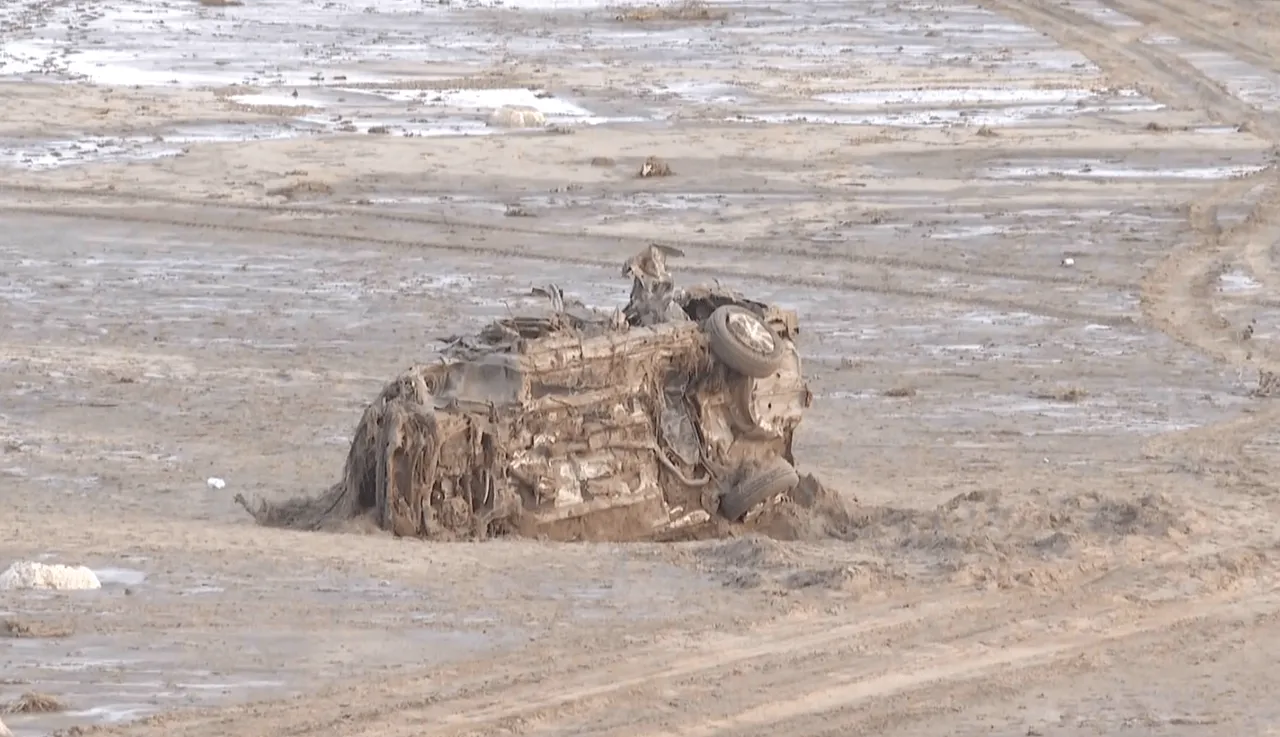 น้ำท่วมฉับพลันพื้นที่ตั้งแคมป์นทท.ในเขตมองโกเลียใน คร่าชีวิตอย่างน้อย 10 ศพ