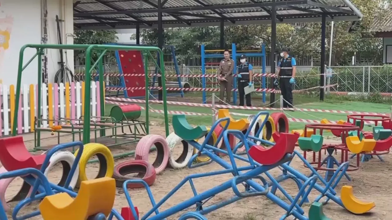 อุทาหรณ์ เครื่องเล่นรถไฟโยกมรณะ ชนนักเรียนหญิง ป.3 ตับแตกดับ 6 อุทาหรณ์