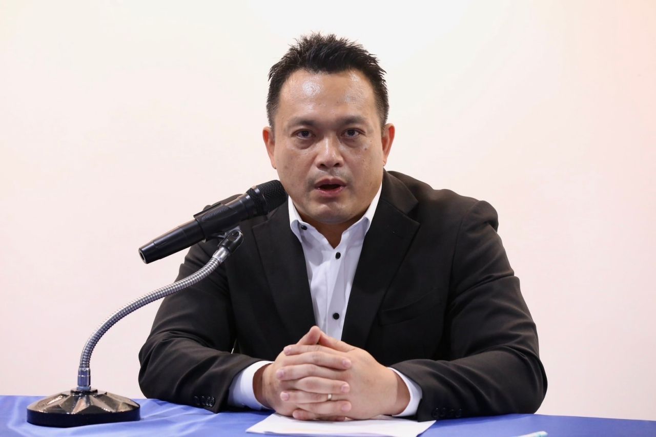 สะถิระ เผือกประพันธ์ สส.ชลบุรี พรรคกล้าธรรม