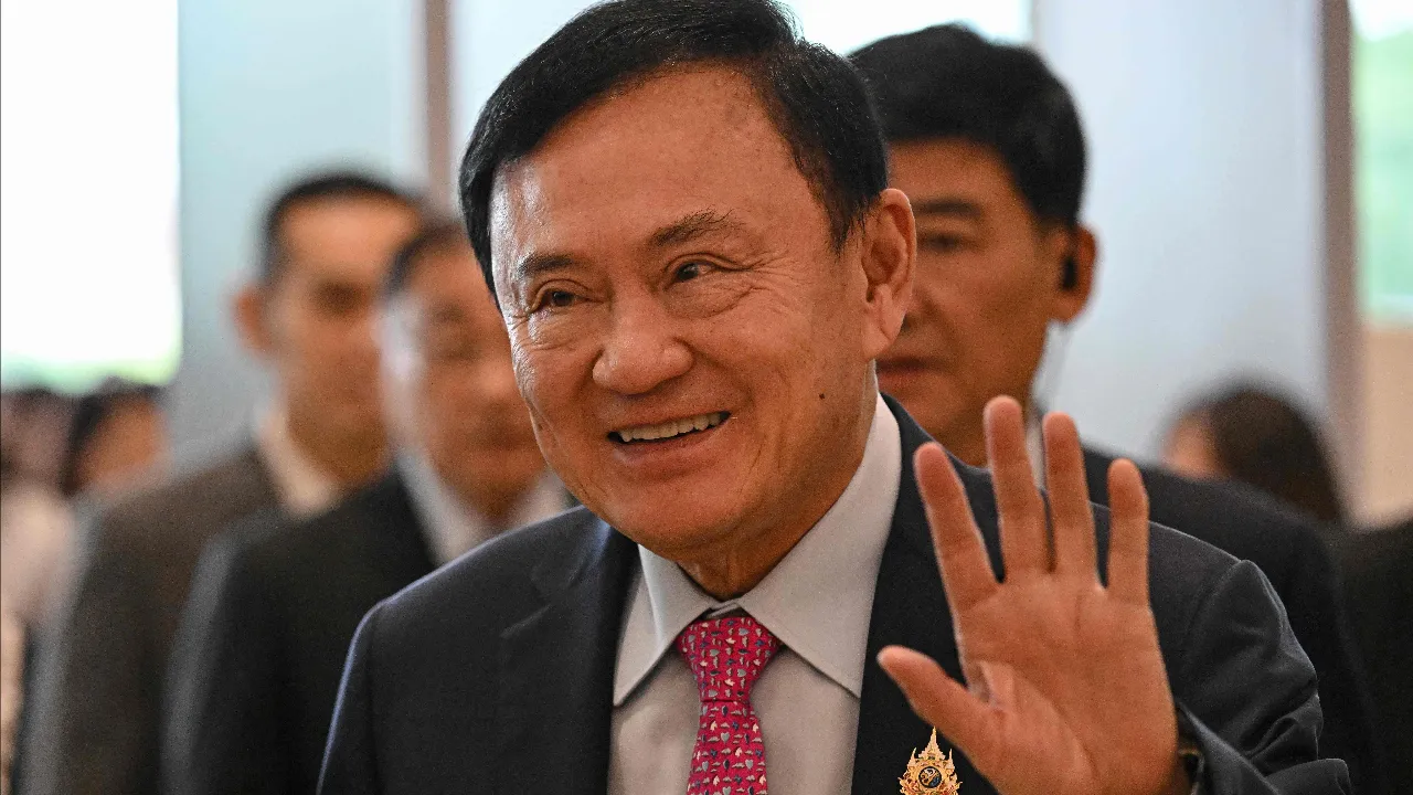 เดิมพันของฮุนเซน: เหตุใดอดีตผู้นำกัมพูชาจึงหันหลังให้ทักษิณ พันธมิตรเก่า