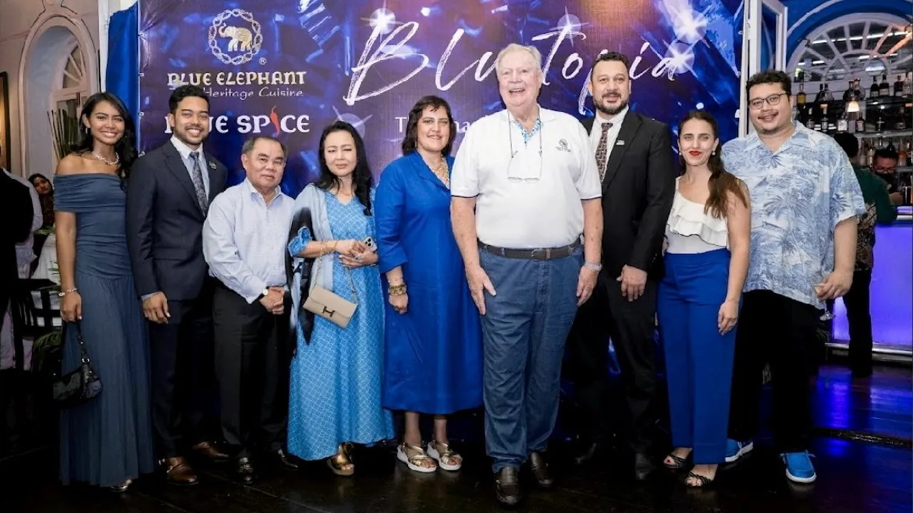 แท้งกิ้ว - คาร์ล สเต็ปเป้ จัดงาน “Blutopia Thank You Gala” เพื่อขอบคุณคู่ค้าทั้งในประเทศและต่างประเทศ พร้อมอิ่มเอมกับบุฟเฟต์สุดหรู โดยมี ทวีเสริฐ พุทธวงศ์, แก้วอุดร เพชรราช, คิม สเต็ปเป้, เควิน โซ๊ะมณี และ อริสา ชยปาลกุล มาร่วมงานด้วย ที่ภัตตาคารบลู เอเลเฟ่นท์ วันก่อน.