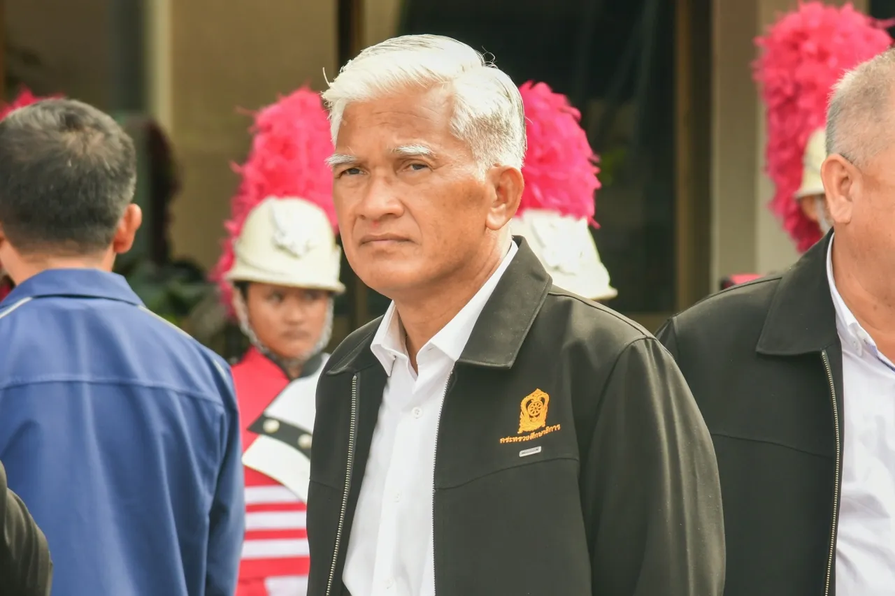 ปลัด ศธ. แจง “นฤมล” ถูกวิจารณ์การแต่งกาย กำชับครู-นักเรียนวันหยุดใส่ไปรเวทได้