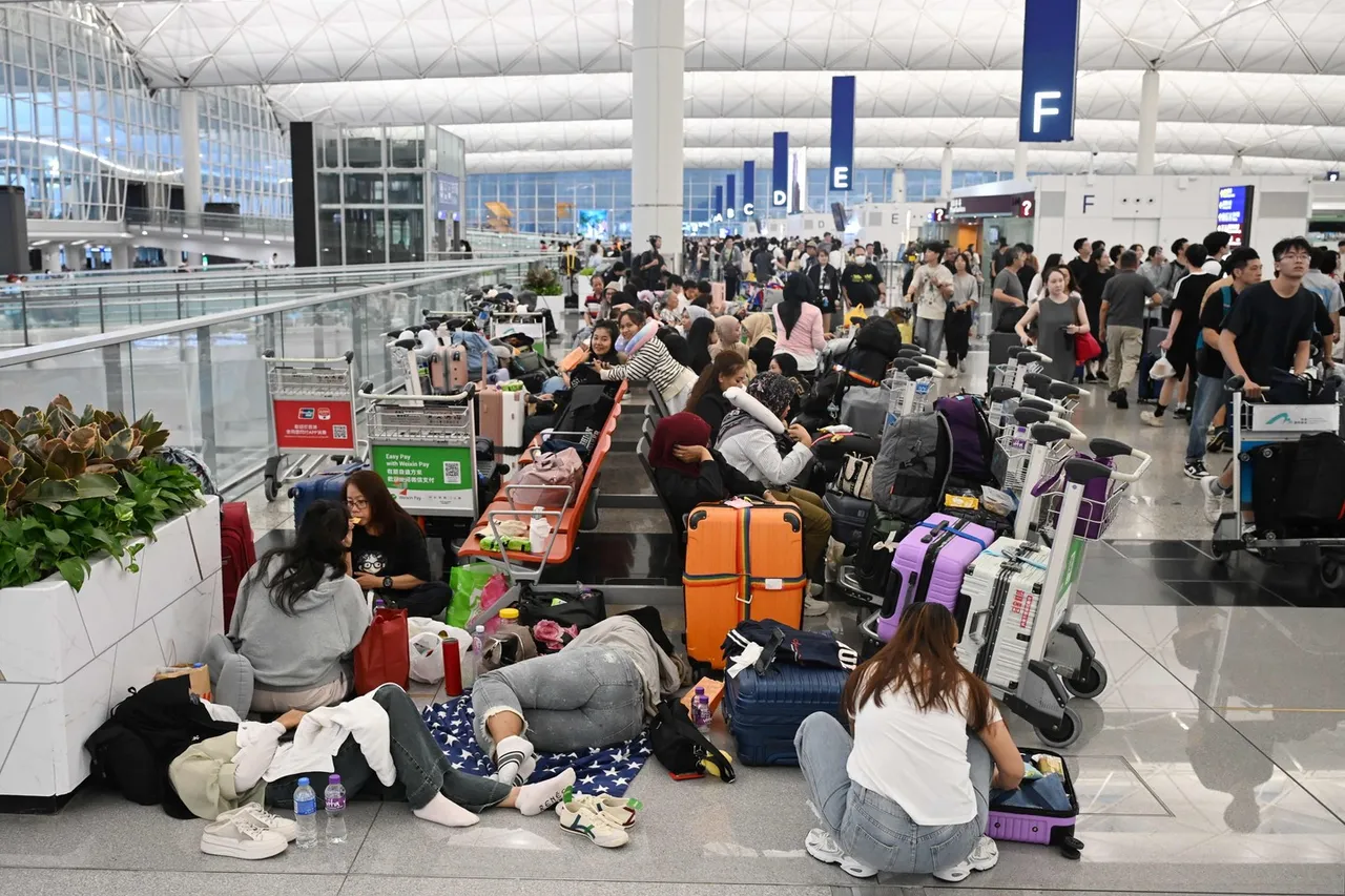 พายุไต้ฝุ่นวิภา ขึ้นฝั่งจีนแล้วหลังถล่มฮ่องกง กระทบเที่ยวบินนับร้อย