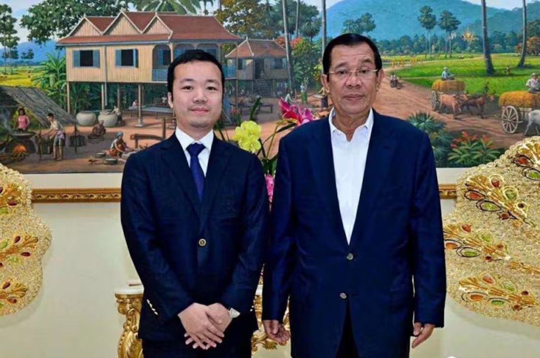 นายเฉิน จื้อ และสมเด็จฮุนเซน 