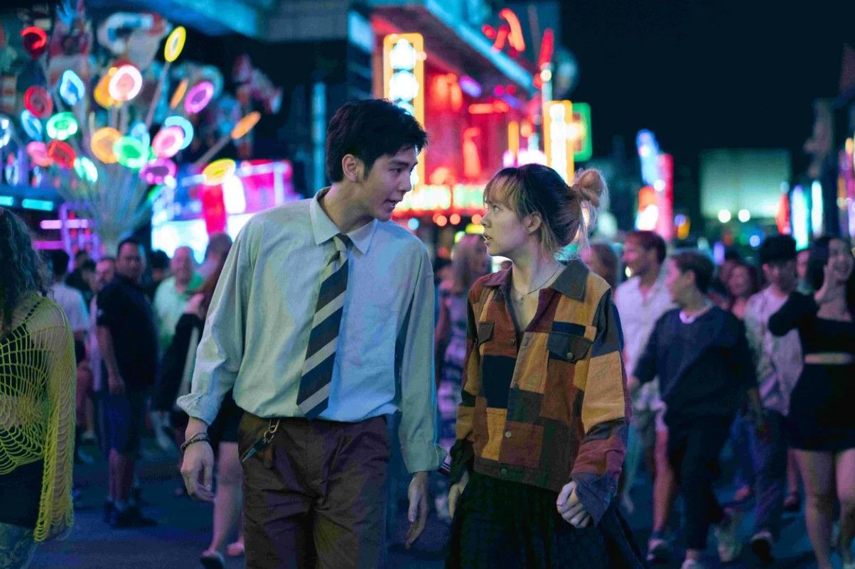 ลักกันวันตาย (Everybody Loves Me When I’m Dead) หนังไทยเรื่องใหม่ประจำเดือนตุลาคม 2568 ชมออนไลน์ได้ที่ Netflix