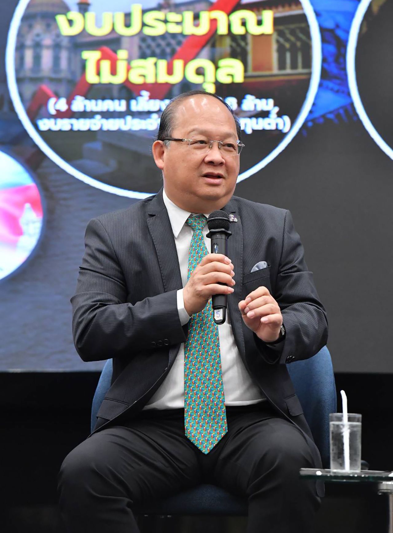 นายเกรียงไกร เธียรนุกูล ประธานสภาอุตสาหกรรมแห่งประเทศไทย