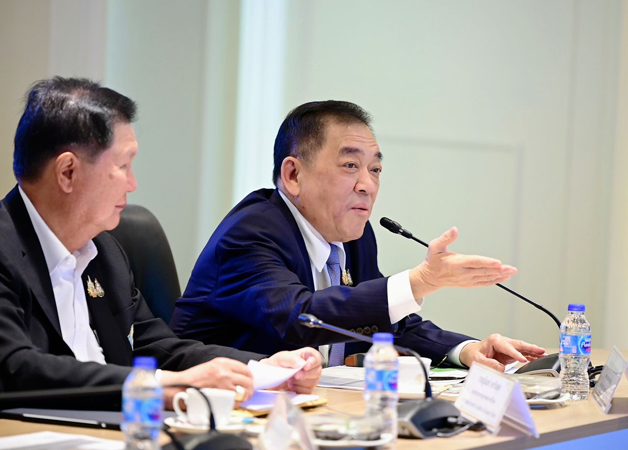 ดร.พจน์ อร่ามวัฒนานนท์ ประธานกรรมการหอการค้าไทย