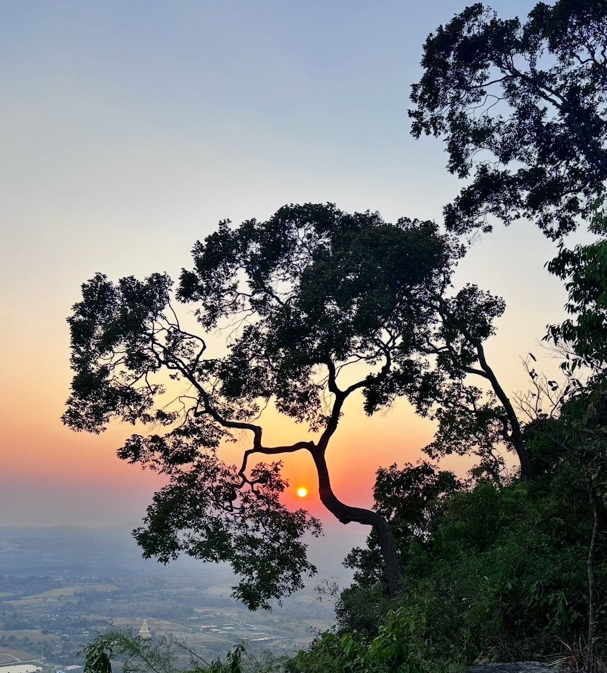 “เที่ยวสามผา นอนกางเต็นท์ ดูดาว ชมทะเลหมอก” สโลแกนเที่ยววังน้ำเขียวปีนี้
