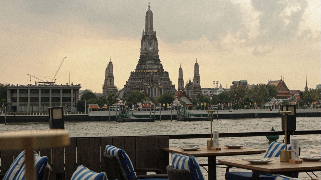 ขอบคุณภาพจากเฟซบุ๊ก Rongros ร้านอาหารไทย ริมแม่น้ำ 