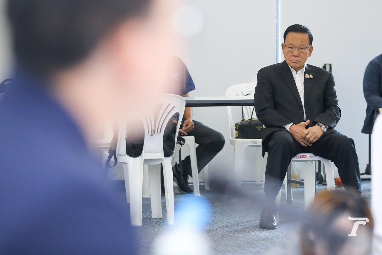 สันติ พร้อมพัฒน์