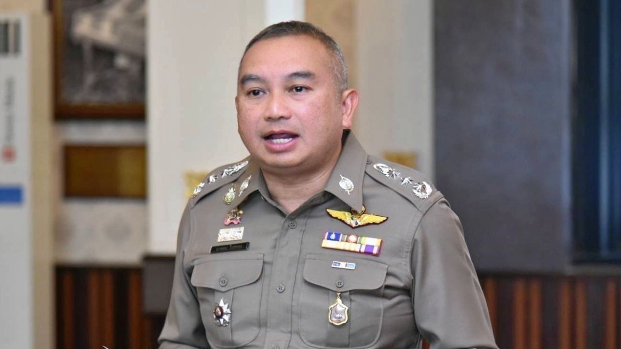 พล.ต.ท.อาชยน ไกรทอง โฆษกสำนักงานตำรวจแห่งชาติ