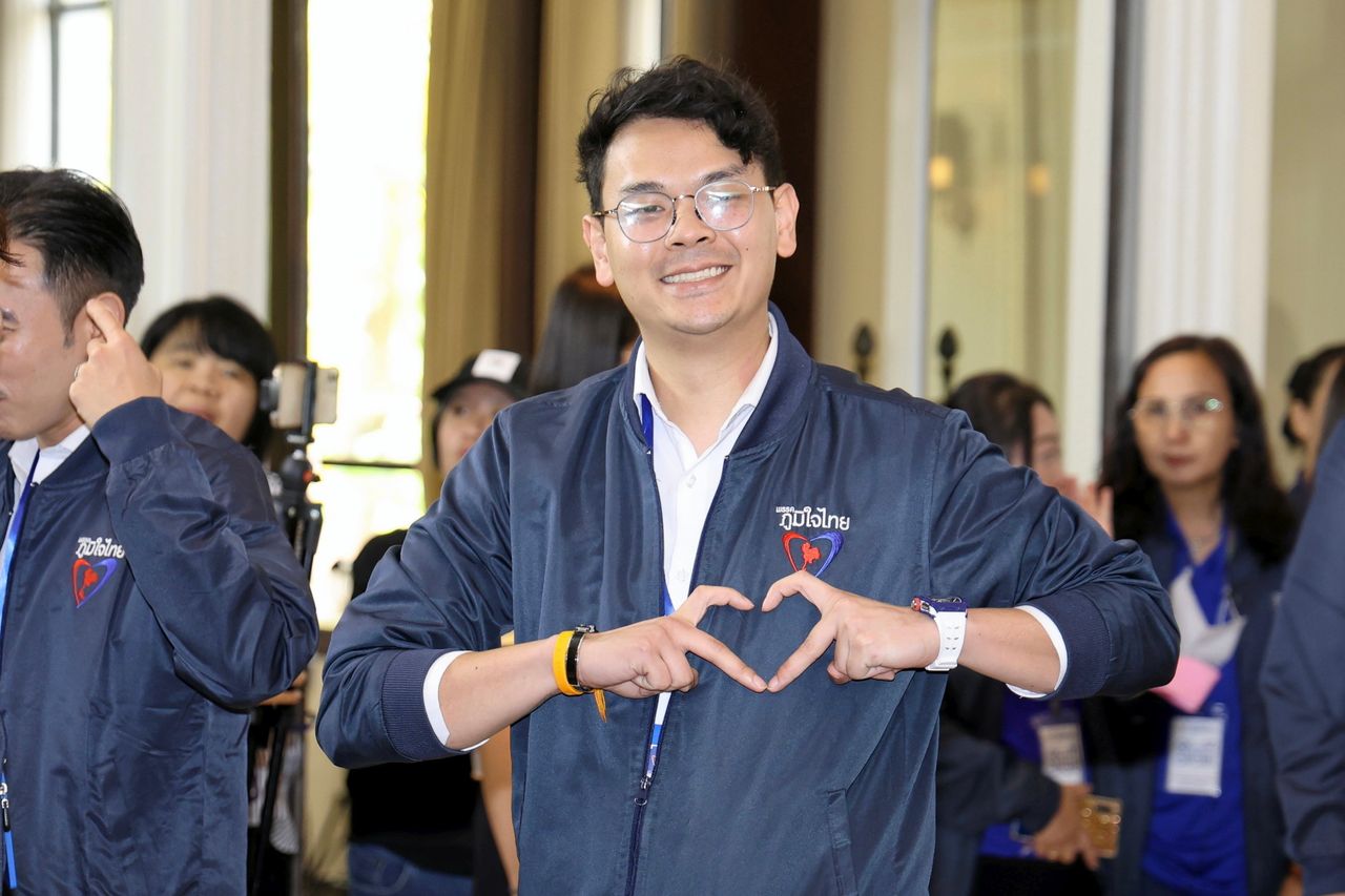  นายไชยชนก ชิดชอบ บุตรชายเนวิน ชิดชอบ