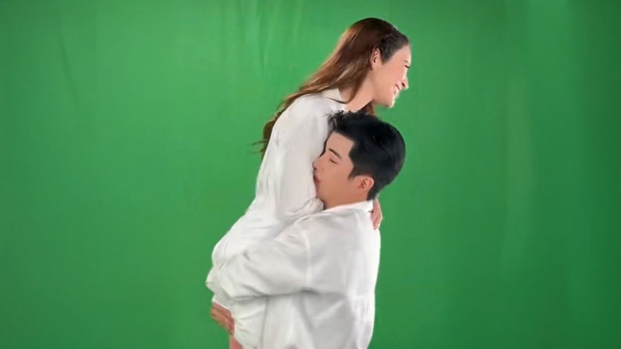 เสิร์ฟช็อตหวาน น้ำตาลหก! นนกุล ชานน ชวน แอฟ-ทักษอร ชั่งน้ำหนักตัวสไตล์คนมี “แฟน” ด้วยการ “อุ้ม” ตัวปลิว...งานนี้ทำ “คนโสด” อยู่ยากซะแล้ว.