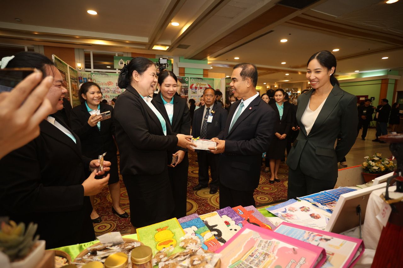 งานสัมมนาผู้บริหารโรงเรียนไทยรัฐวิทยา ครั้งที่ 43 ฉลองการเดินทางที่ก้าวสู่ปีที่ 56 ของโรงเรียนไทยรัฐวิทยา ในการจุดประกายการเรียนรู้เชิงรุก สู่การพัฒนาตลอดชีวิต