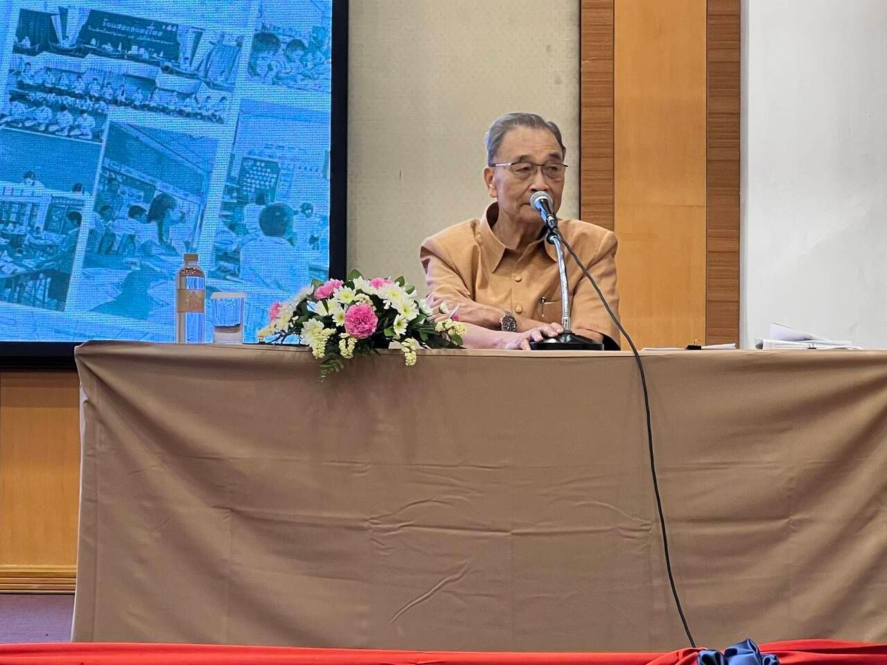  คุณมานิจ สุขสมจิตร กรรมการมูลนิธิไทยรัฐ