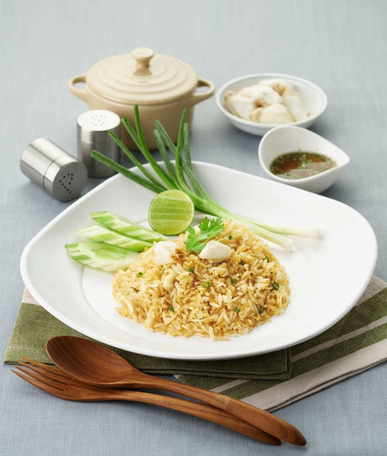 ภาพ : ข้าวผัดปูเมืองทอง 1 ต้นตำรับ โดยคุณ พิมพร