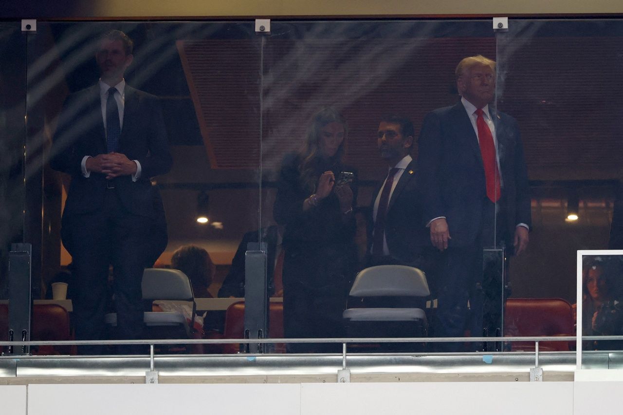 โดนัลด์ ทรัมป์ เดินทางมาร่วมพิธีรำลึกด้วย