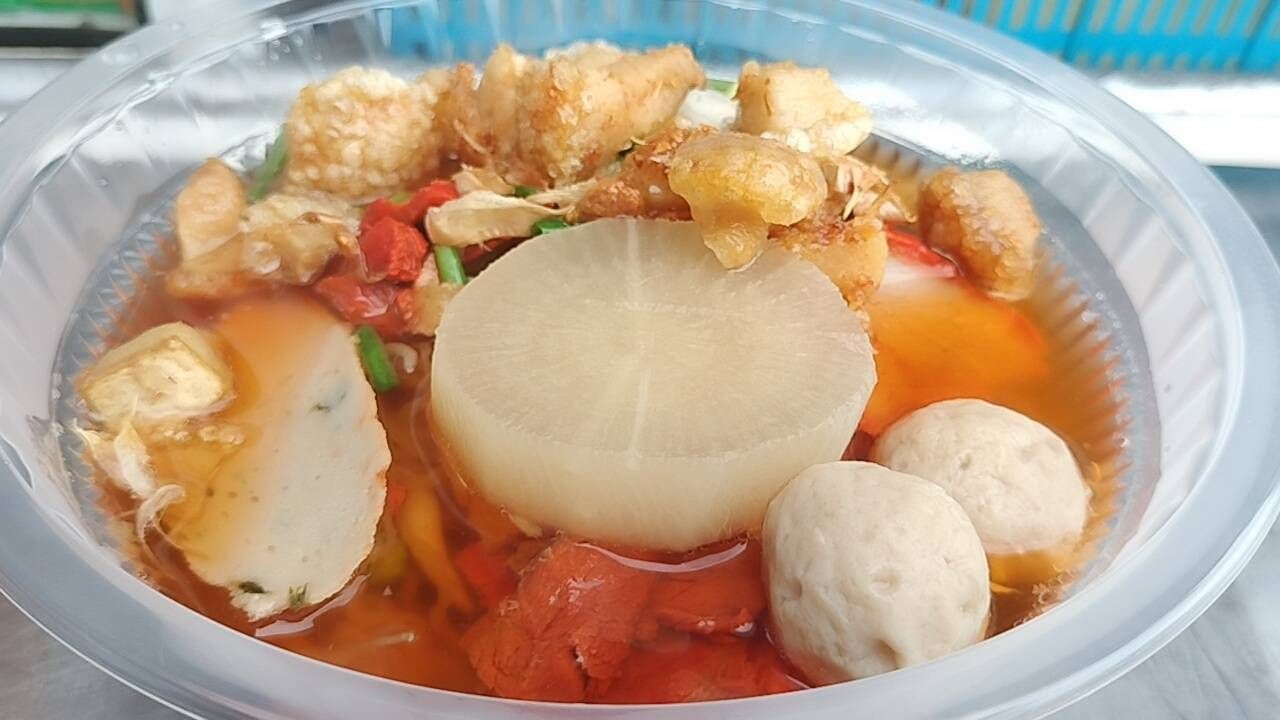 ก๋วยเตี๋ยวพ่วงข้าง ป๊อกป๊อกหมูแดง จังหวัดปราจีนฯ